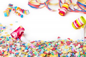 (fotoknips/Shutterstock.com) Weiberfastnacht Karneval