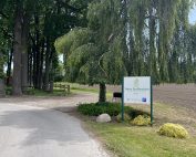 Einfahrt zum Hotel und Appartement Haus Stallmeister in Bad Waldliesborn nahe der Baustelle Stadthaus Ostwall 1 in Lippstadt