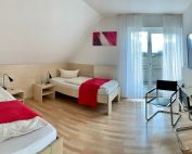 Günstige und ruhige Monteurunterkunft in Lippstadt mit komfortablem Zweibettzimmer im Haus Stallmeister