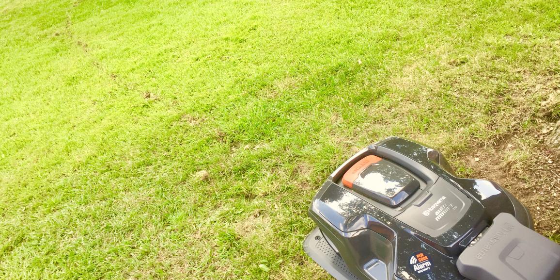 Neu! – Roboter Nr. 2 im Hotel Haus Stallmeister – der Rasenmähroboter